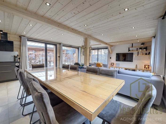 Image No.25-9 Bed House for sale