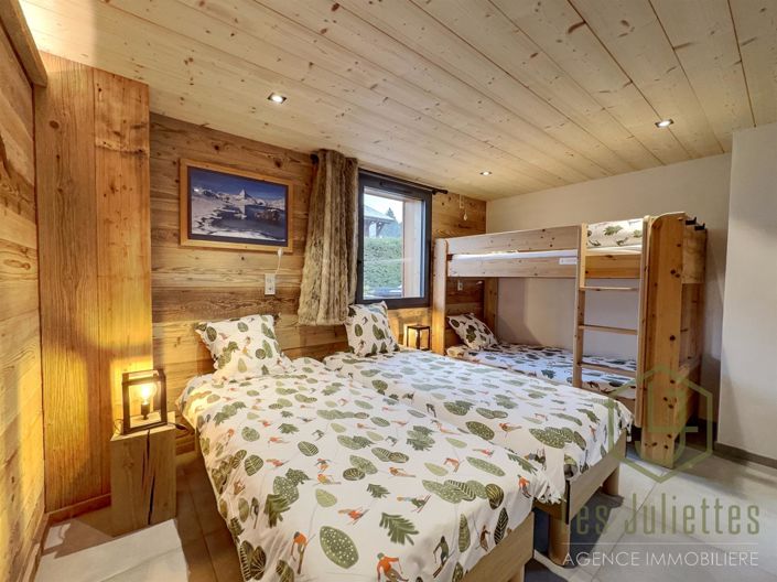 Image No.35-9 Bed House for sale