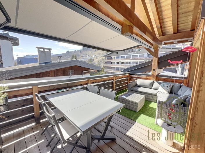 Image No.8-9 Bed House for sale