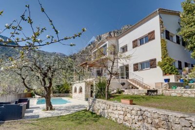 1 - Saint-Jeannet, House