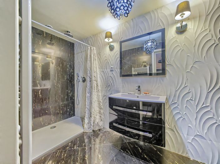 Image No.22-4 Bed House for sale