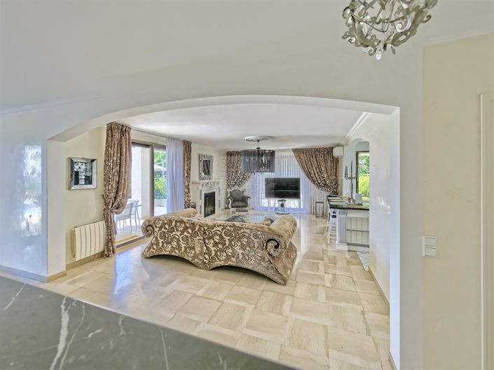 Image No.4-4 Bed House for sale