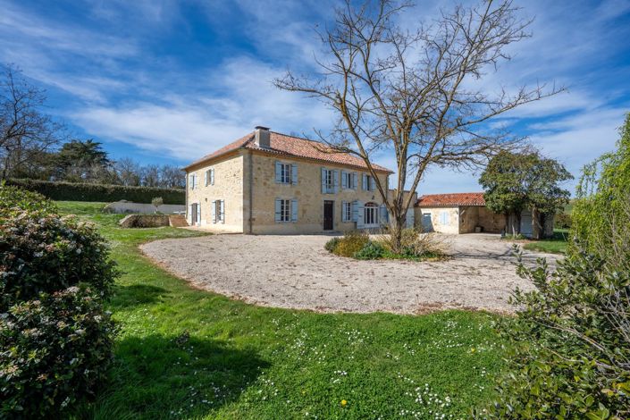 Image No.1-4 Bed House for sale