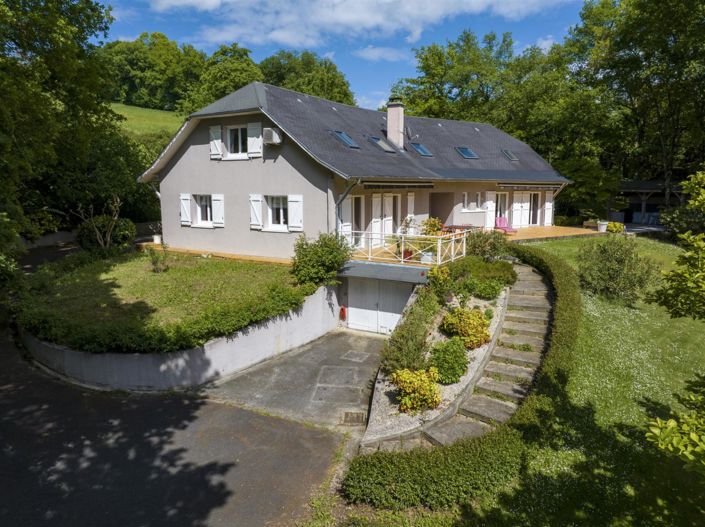 Image No.1-5 Bed House for sale
