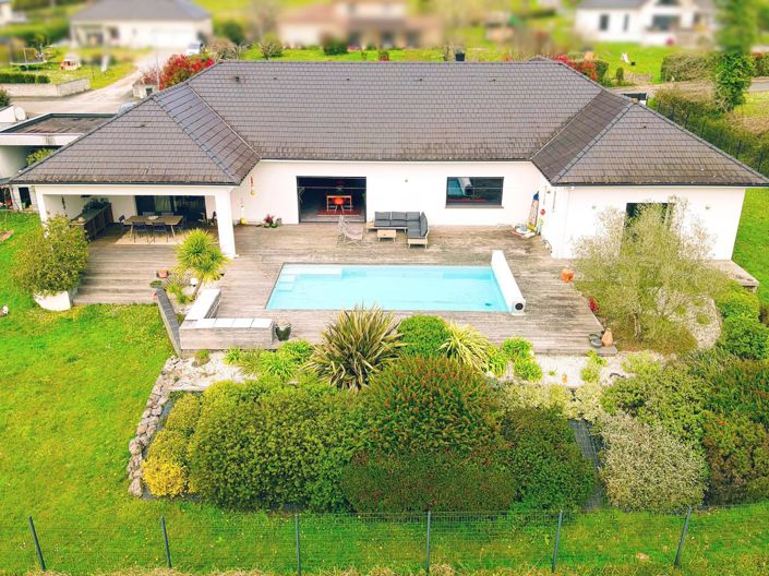 Image No.1-4 Bed House for sale