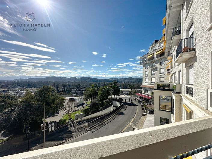 Image No.1-3 Bed Apartment for sale