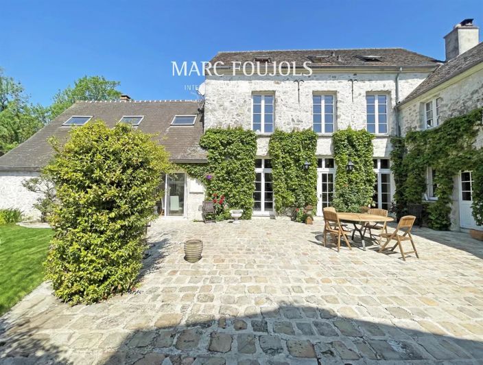 Image No.1-4 Bed House for sale