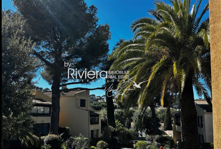 Image No.1-Appartement de 1 chambre à vendre à Cavalaire-sur-Mer