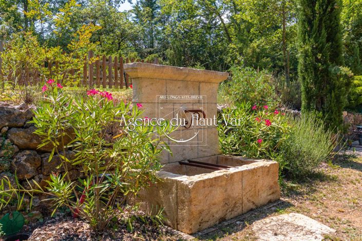 Image No.10-3 Bed House for sale