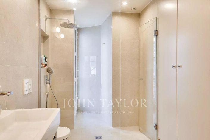 Image No.12-Appartement de 2 chambres à vendre à Paris