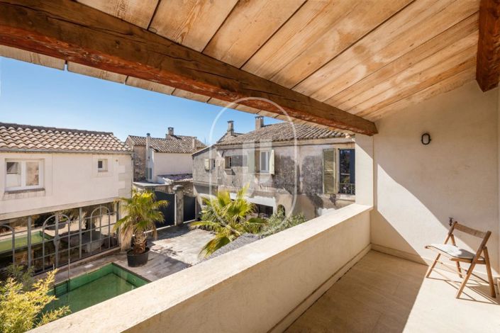 Image No.12-6 Bed House for sale