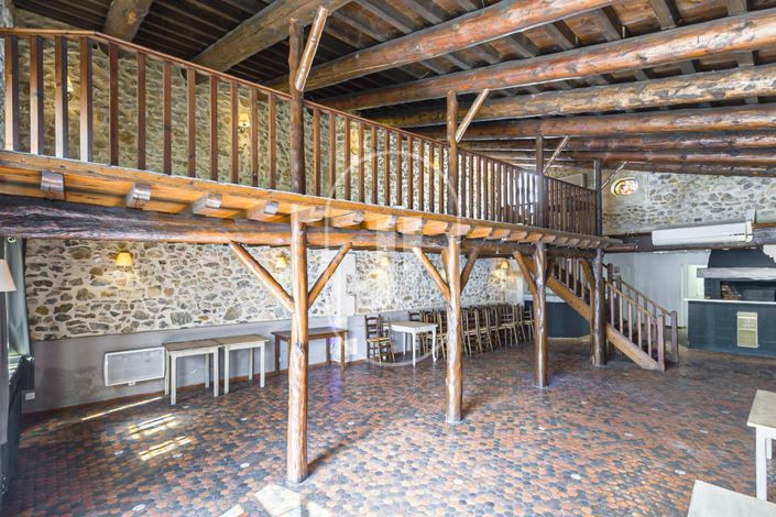 Image No.15-6 Bed House for sale