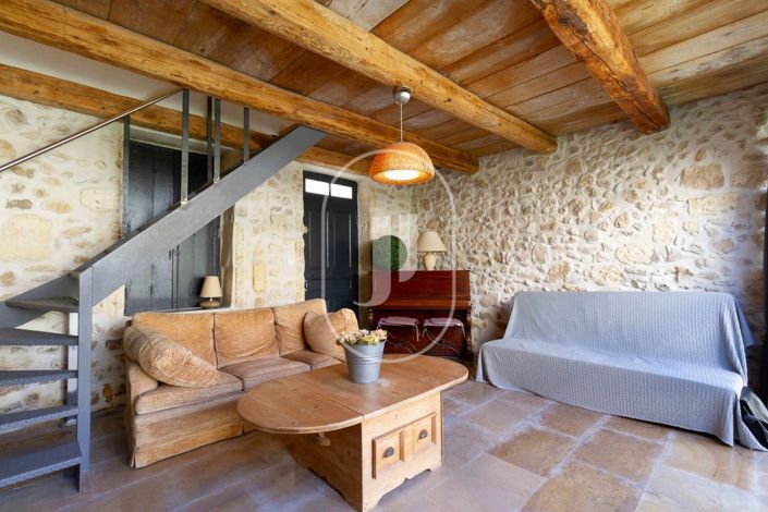 Image No.5-6 Bed House for sale