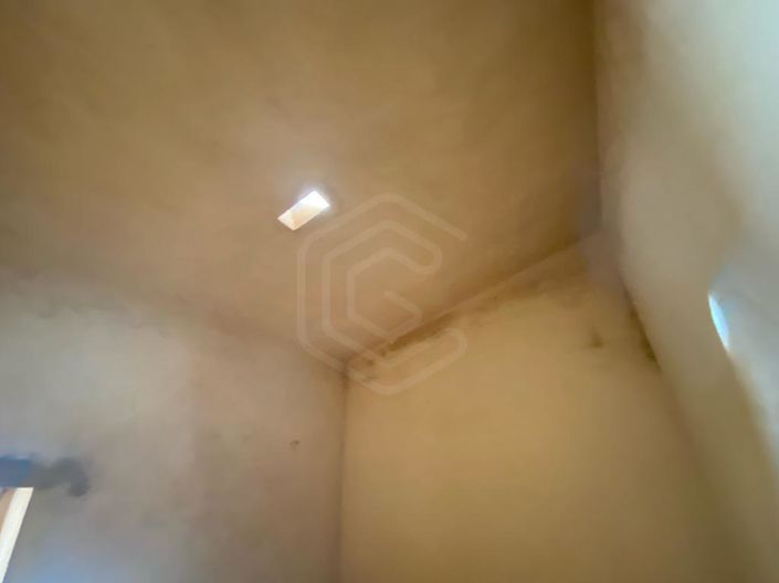 Image No.10-1 Bed House for sale