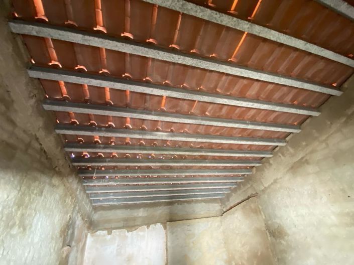 Image No.6-1 Bed House for sale