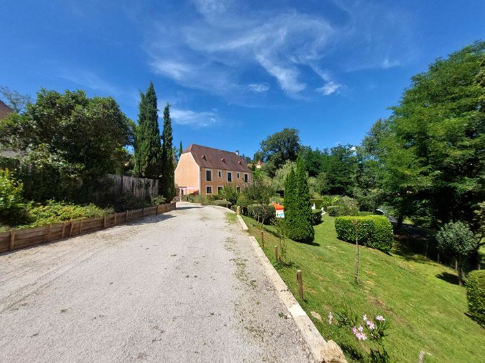 Image No.17-7 Bed House for sale