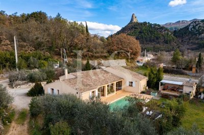 1 - Buis-les-Baronnies, Maison