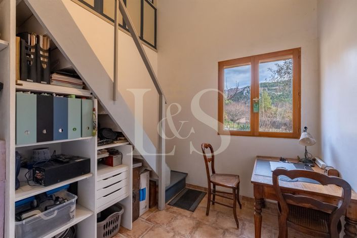 Image No.11-4 Bed House for sale