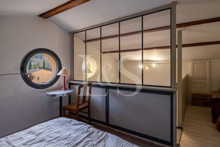 Image No.13-4 Bed House for sale