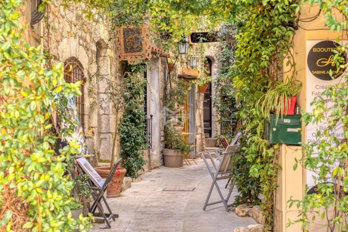 Image No.2-3 Bed House for sale