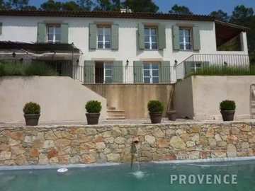 1 - Lorgues, House