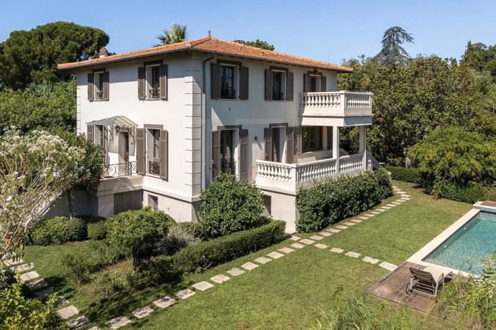 Image No.1-5 Bed House for sale