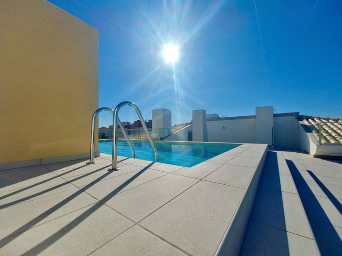 Image No.1-2 Bed Apartment for sale