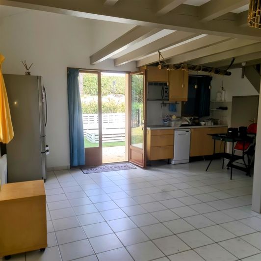 Image No.1-2 Bed House for sale