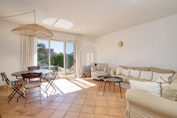 Image No.6-Maison de 3 chambres à vendre à Grimaud