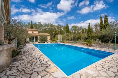1 - Lorgues, House