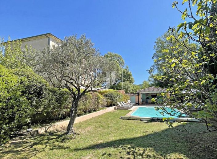 Image No.4-7 Bed House for sale