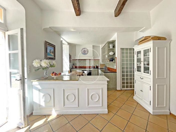 Image No.6-7 Bed House for sale