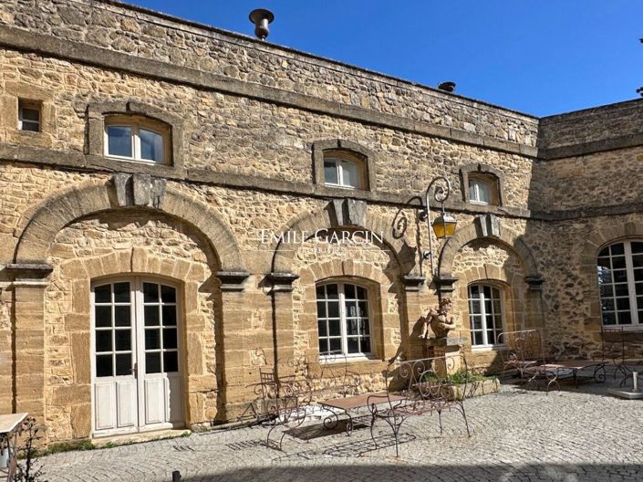 Image No.10-Propriété de 25 chambres à vendre à Suze-la-Rousse