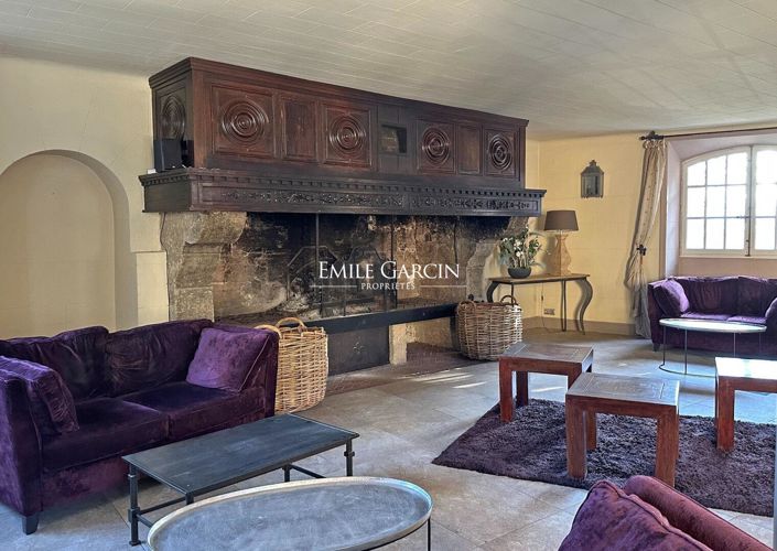 Image No.4-Propriété de 25 chambres à vendre à Suze-la-Rousse