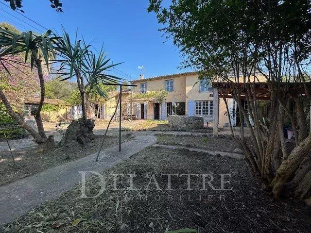 Image No.1-7 Bed House for sale