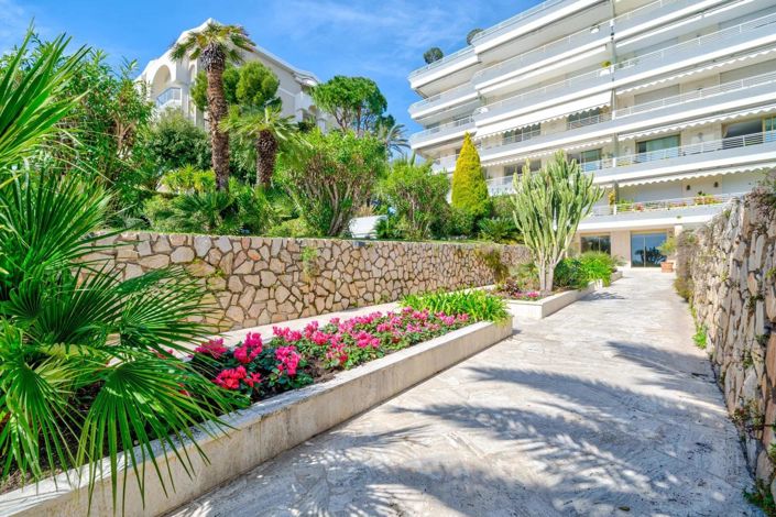 Image No.1-3 Bed Apartment for sale