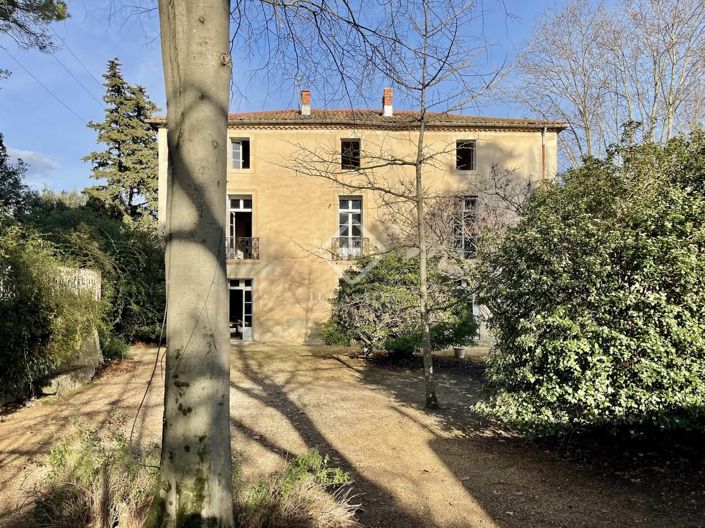 Image No.1-12 Bed House for sale