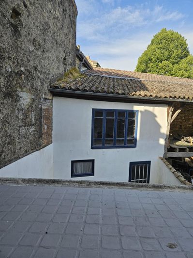Image No.1-5 Bed House for sale