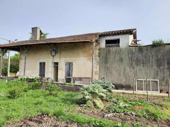 Image No.1-2 Bed House for sale