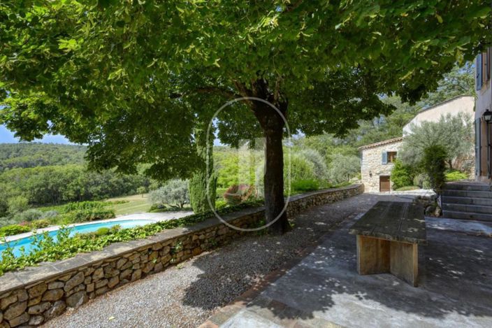 Image No.1-10 Bed House for sale