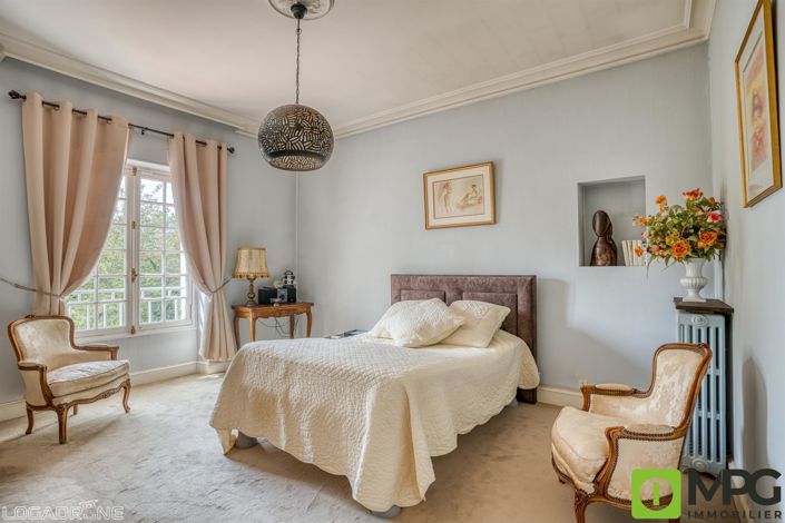 Image No.10-5 Bed House for sale