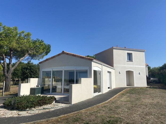 Image No.17-3 Bed House for sale