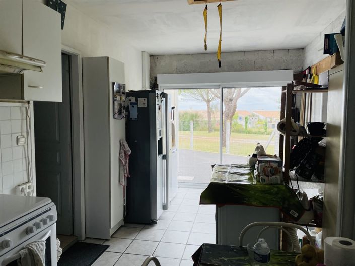 Image No.24-3 Bed House for sale