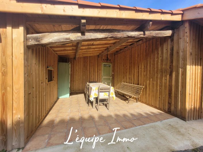 Image No.16-6 Bed House for sale