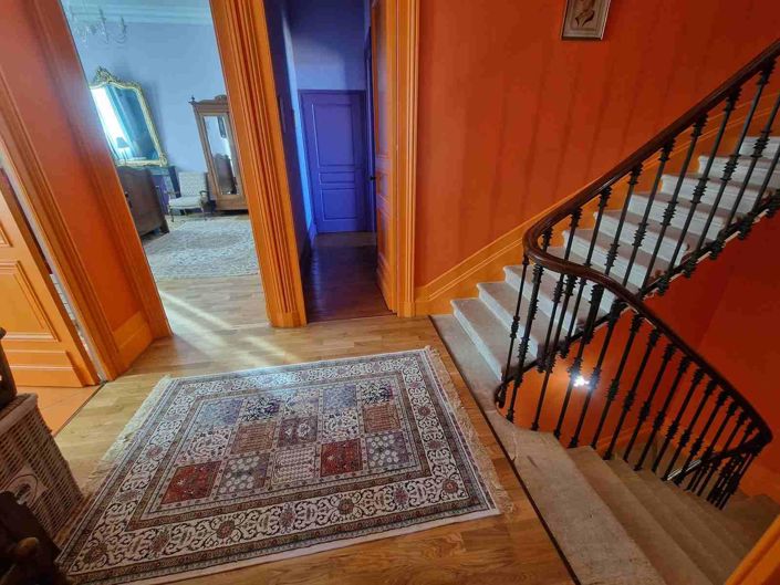 Image No.19-6 Bed House for sale