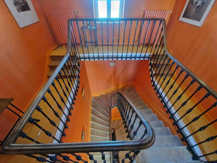 Image No.20-6 Bed House for sale