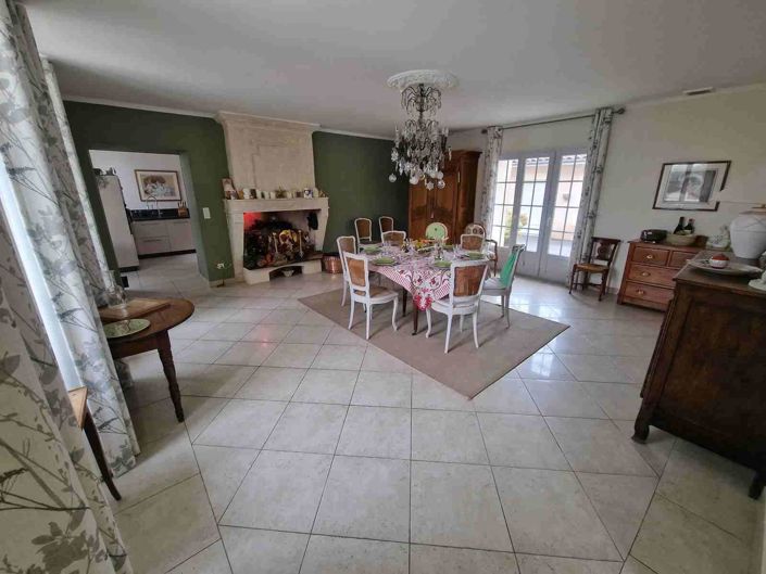 Image No.17-4 Bed House for sale