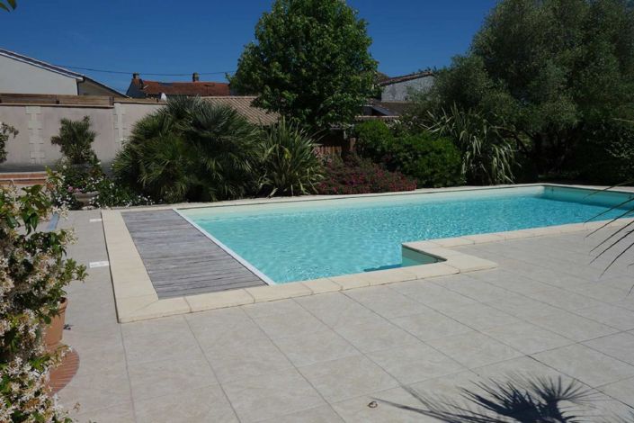 Image No.8-4 Bed House for sale