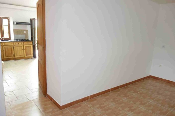 Image No.8-1 Bed House for sale