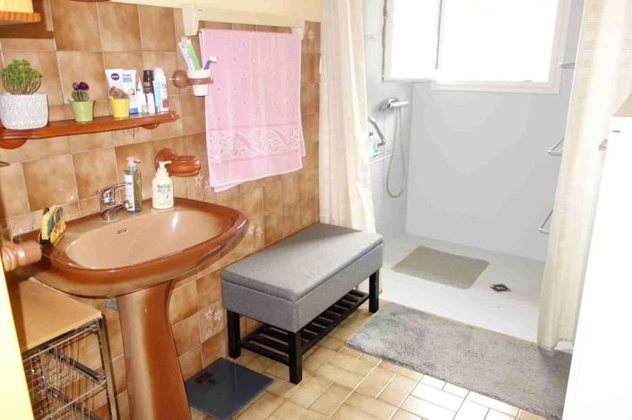 Image No.15-4 Bed House for sale